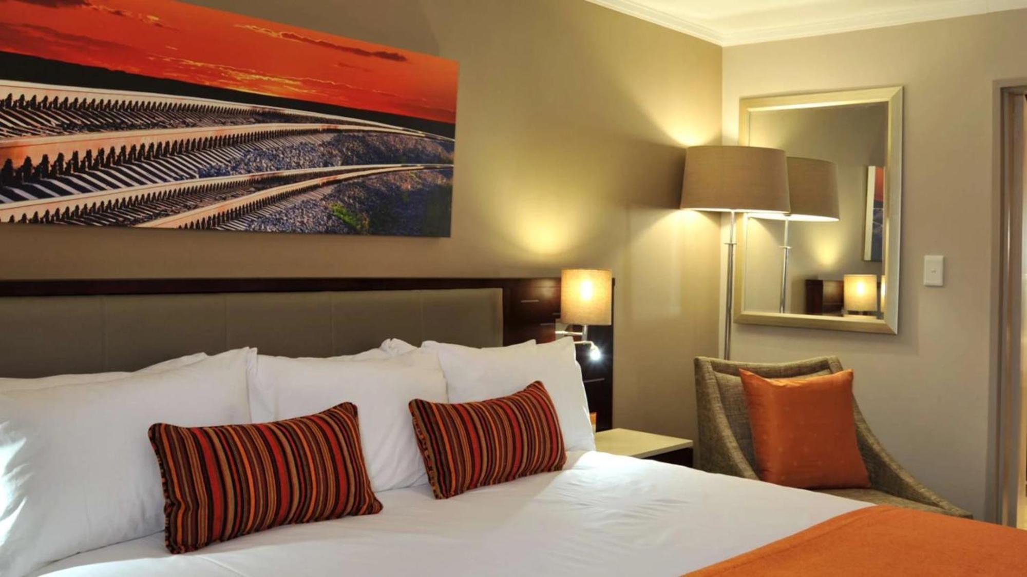 Cresta Mahalapye Hotel Exterior photo